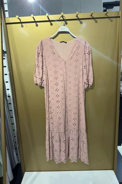 ÖNÜ FUL DÜĞMELİ VİSTON ELBİSE Pudra