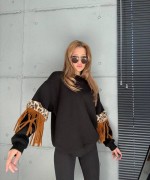 KOLLAR PÜSKÜL DETAYLI ŞARDONLU SWEAT Siyah