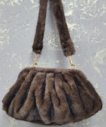KLİPSLİ PELUŞ ÇANTA  Kahverengi