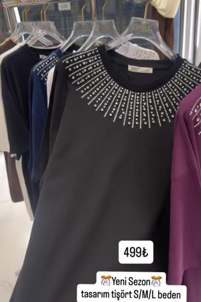 OMUZ YAKA KISMI TAŞLI TİŞÖRT  Siyah