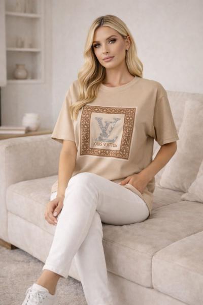 LV TAŞ YAZILI TİŞÖRT Bej