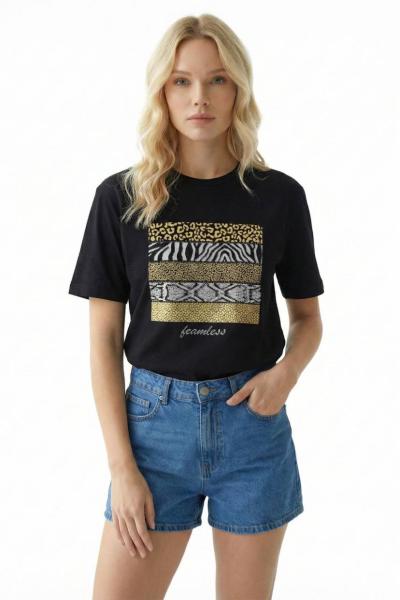 FEAMLESS ÖN LEOAPAR DETAYLI TİŞÖRT  Siyah