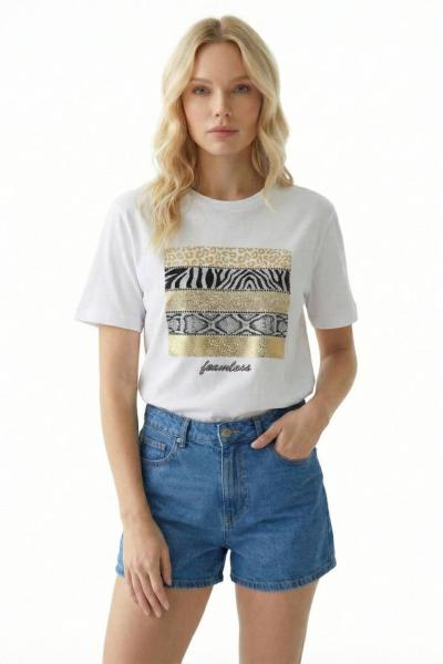 FEAMLESS ÖN LEOAPAR DETAYLI TİŞÖRT  Beyaz