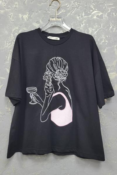 KÜPE DETAYLI TİŞÖRT Siyah