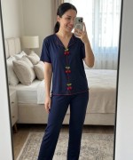 KİRAZ DETAY PİJAMA TAKIMI  Lacivert