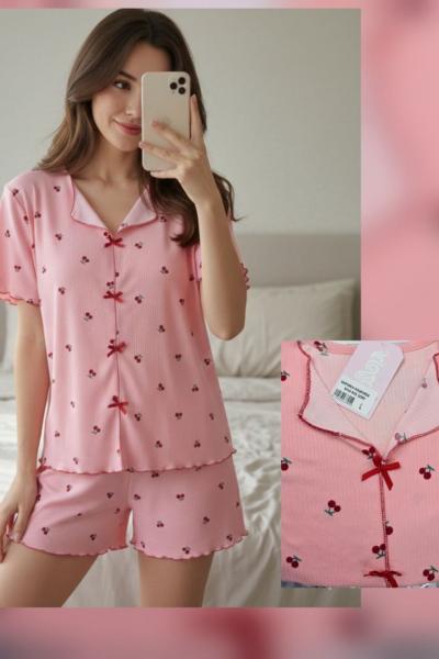 KİRAZ DETAYLI ŞORTLU TAKIM  Pembe