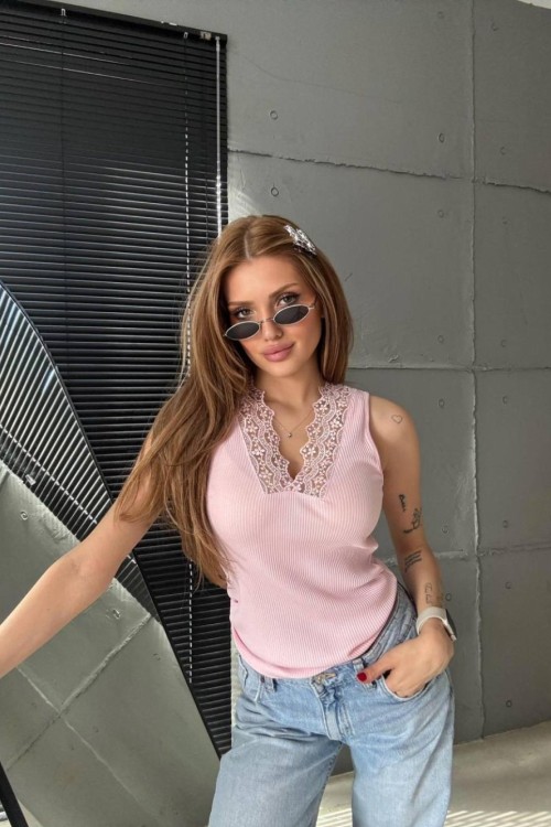V YAKA DANTELLİ ATLET Pembe
