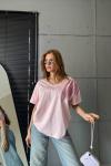 V YAKA OMUZ DETAYLI TİŞÖRT Pembe