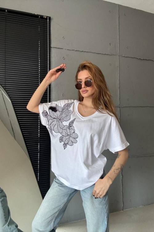 SOL İKİ BÜYÜK PAPATYALI TİŞÖRT  Beyaz