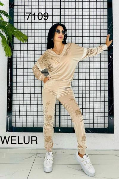 Taşlı Yüz Baskılı İkili Takım Bej