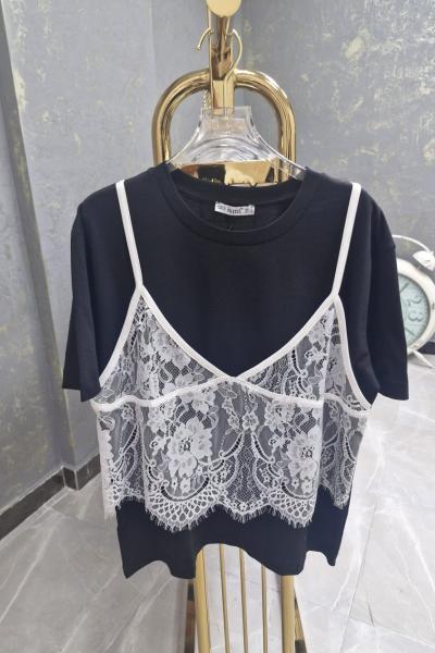 BAYAN DANTEL DETAYLI TİŞÖRT  Siyah