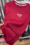 BAYAN PRADA YAZILI TİŞÖRT  Bordo