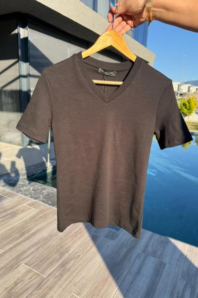 Bayan V Yaka İnterlok Likralı Tişört  Siyah