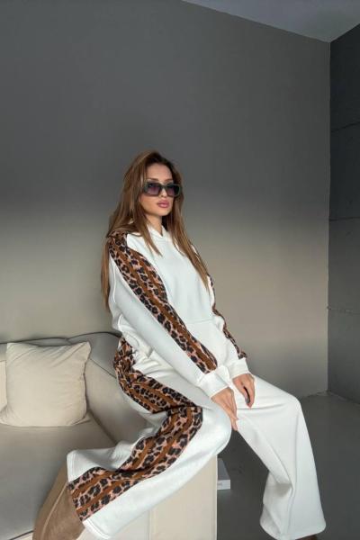 KOL VE PANTOLON LEOPAR DETAY İKİLİ TAKIM Beyaz