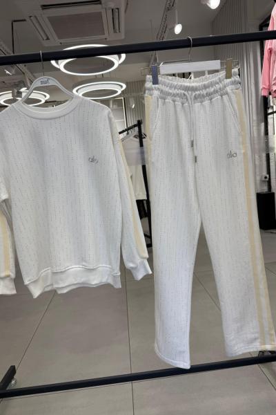 LO YAZILI FULL TAŞLI ŞARDONSUZ İKİLİ TAKIM  Beyaz