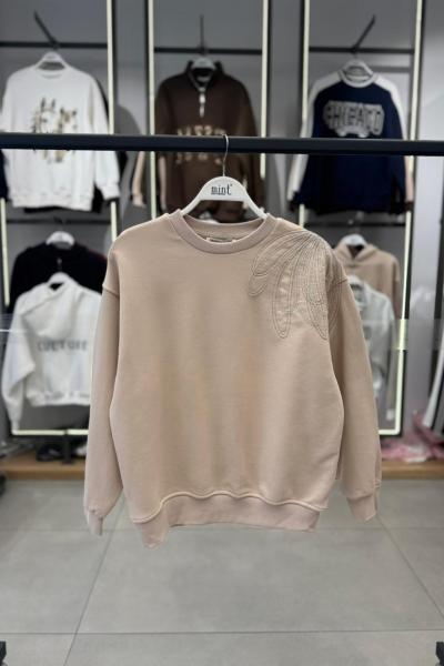 ŞARDONLU OMUZ GÜL DETAY SWEAT  Bej