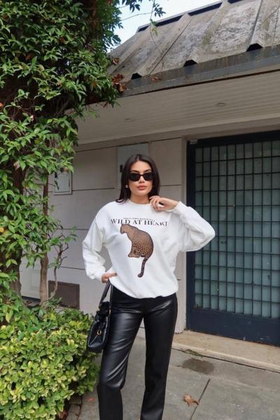 ŞARDONLU WILD HEAR YAZILI SWEAT  Beyaz