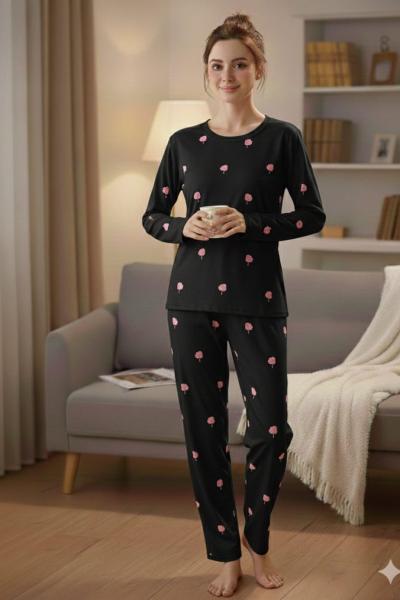 SÜET KUMAŞ KALPLİ ŞEKERLİ PİJAMA TAKIMI  Siyah