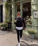 YILDIZ DETAYLI SWEATSHİRT  Siyah