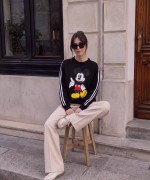 ELİ CEBİNDE MCK SWEATSHİRT  Siyah