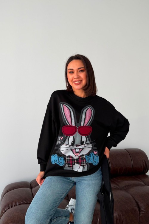 KIRMIZI GÖZLÜKLÜ TAVŞANLI SWEATSHİRT  Siyah