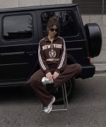 YARIM FERMUAR NEW YORK SWEATSHİRT  Acı Kahve